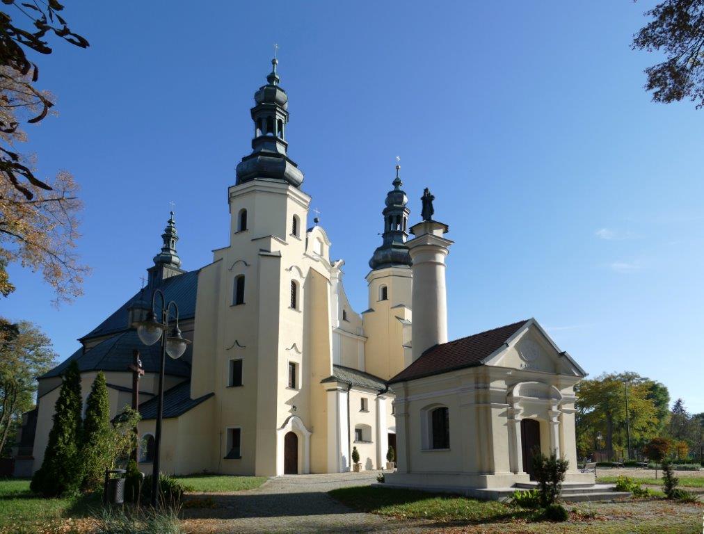 Nadwarciańskie klasztory i pałace: Warta i Małków